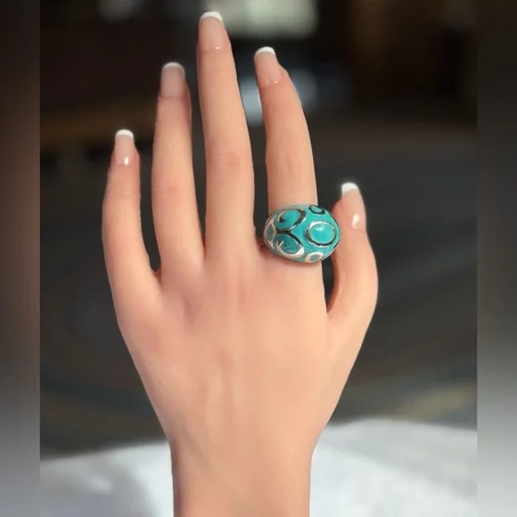 Bold Silver Tone & Enamel Teal Statement Ring, Size 8 - Picture 2 of 10